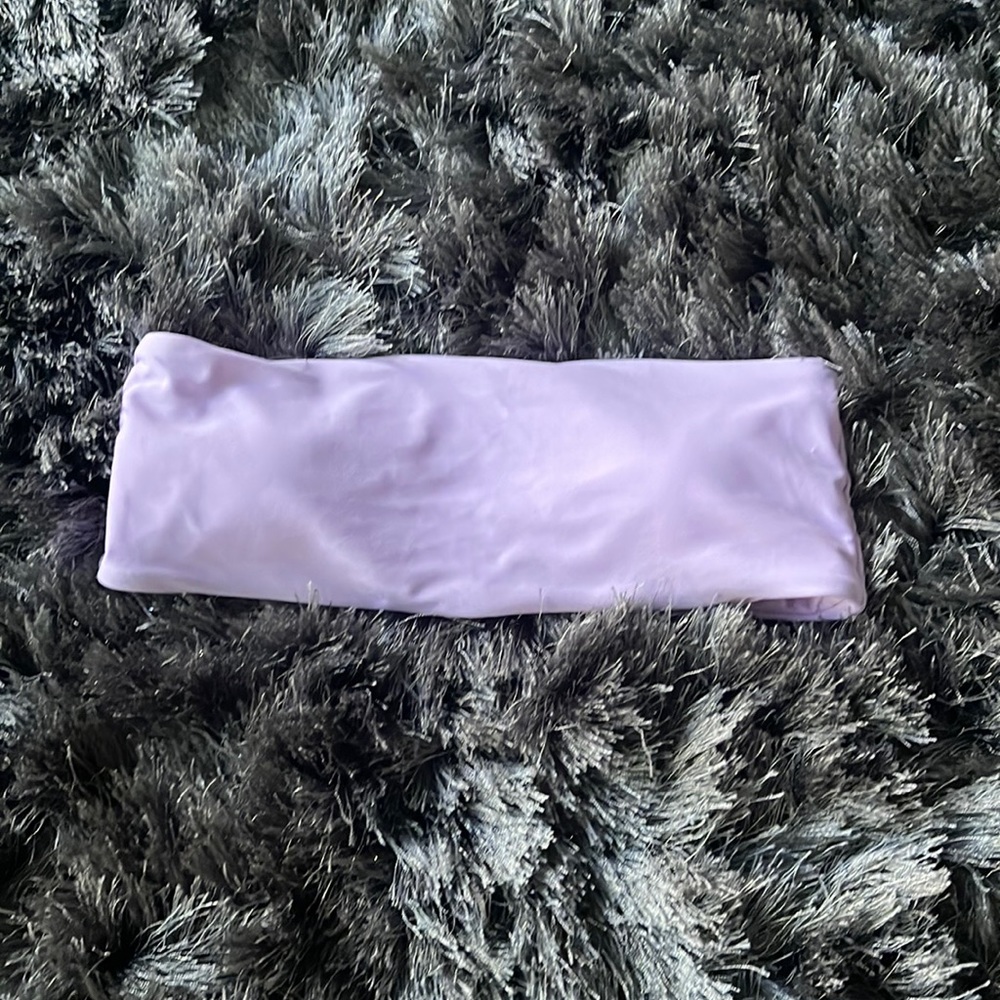Bandeau holds up during work out